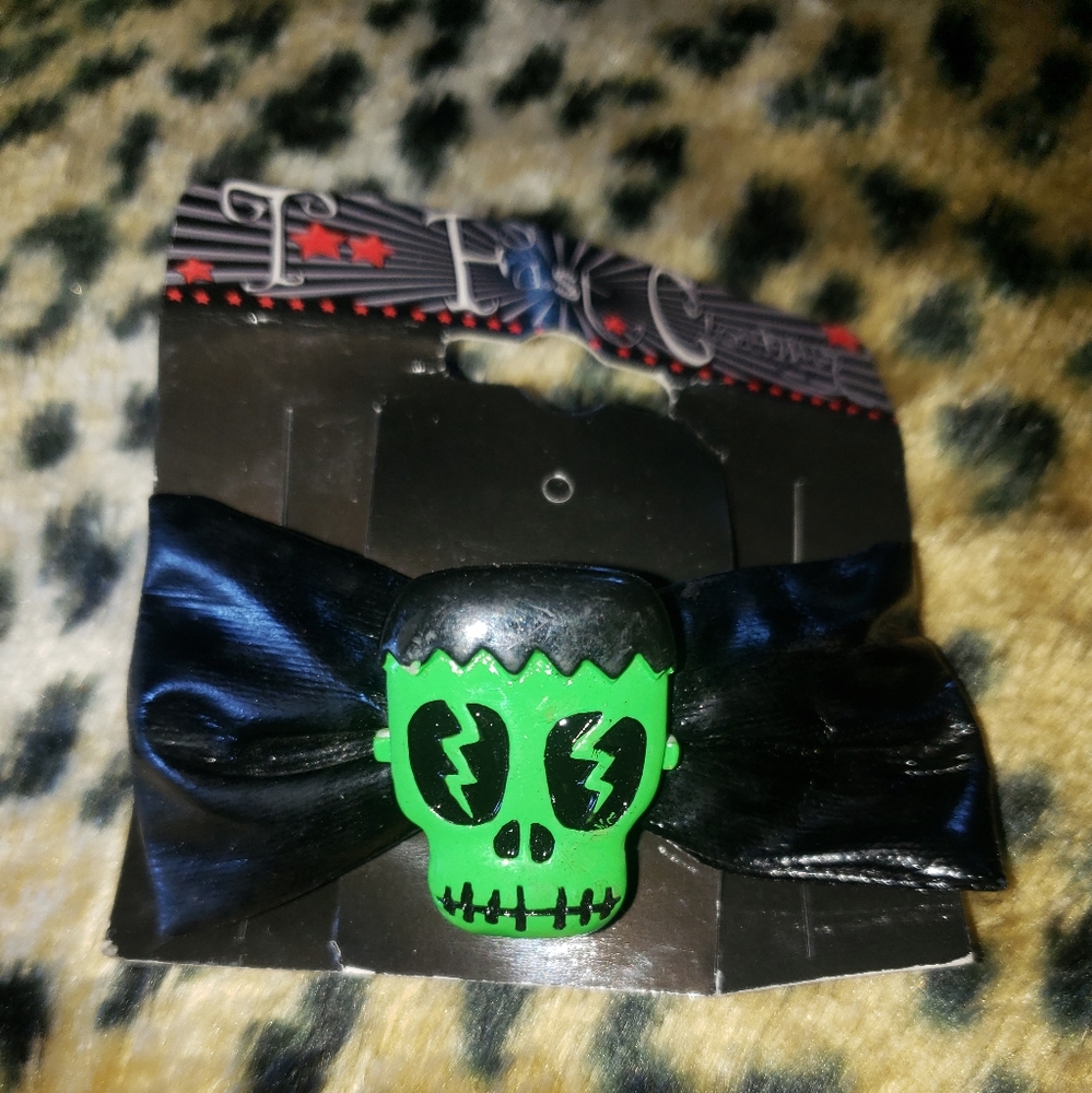 TOO FAST FRANKENSTEIN HEAD  RESIN BARRETTE NIP HOT TOPIC GOTH MONSTERS PVC